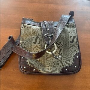 Amazon Brown and Tan Baby Bag